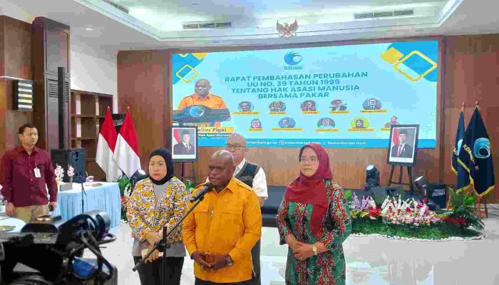 Menteri HAM Natalius Pigai Dorong Revisi Undang Undang Nomor 39 Tahun 1999 Tentang HAM