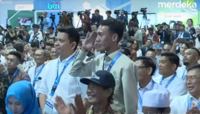 Presiden Prabowo Beri Hormat kepada Angga, Mantan Office Boy yang Kini Jadi Direktur Sukses