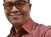 MENILIK RAPERDA KAWASAN TANPA ROKOKMELARANG ASAP ROKOK TANPA ARAH, MEMATIKAN API EKONOMI RAKYAT KECIL