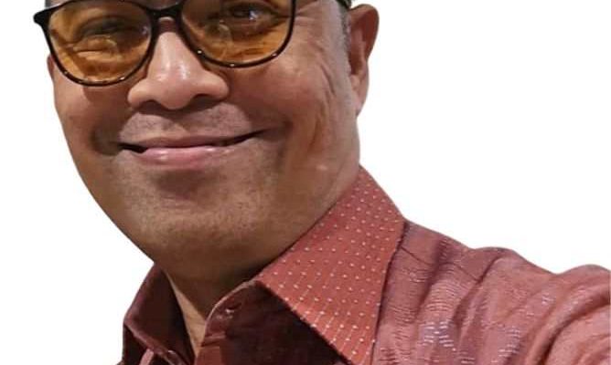 MENILIK RAPERDA KAWASAN TANPA ROKOKMELARANG ASAP ROKOK TANPA ARAH, MEMATIKAN API EKONOMI RAKYAT KECIL