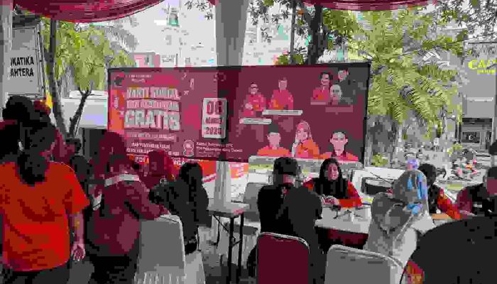 Bakti Sosial, Cek Kesehatan Gratis Dan Pembagian Takjil Oleh DPP Perjuangan Kota Depok
