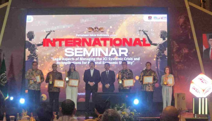 Persatuan Jaksa Indonesia Gelar  Seminar Internasional  “Legal Aspects of Managing the JCI Systemic Crisis and Its Implications for National Economic Stability”
