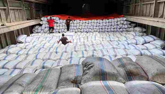 Bebas OPTK, 188,7 Ton Cengkih Asal Natuna Berlayar ke Semarang