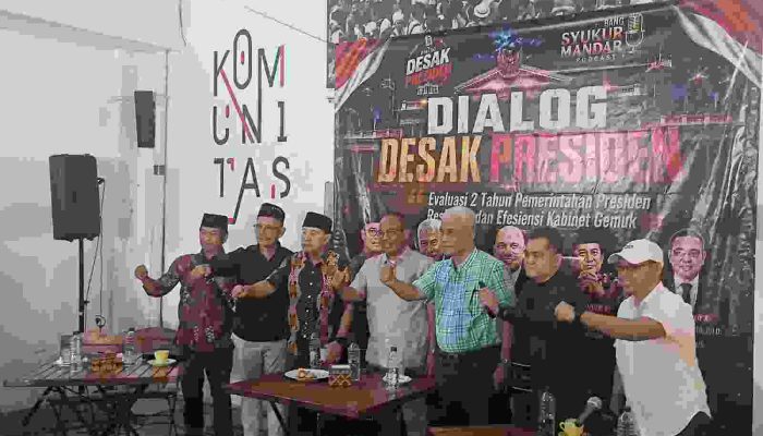 Tim Sosmed Bang Syukur Mandar Inisiasi Ruang Diskusi Publik Bertajuk “Dialog Desak Presiden!”: Evaluasi 2 Tahun Pemerintahan Presiden Prabowo: Reshuffle Dan Efisiensi Kabinet Gemuk”