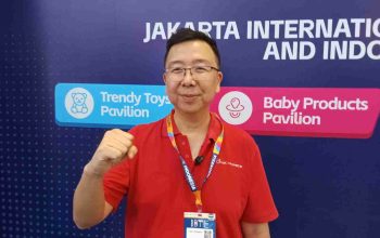 Direktur Utama, CEO AsiaCommerce (PT Lintas Mitra Perkasa), Frans Setio Yuwono: Pelaku Industri Nasional harus Memiliki Strategi agar tidak hanya Menjadi Pasar, tetapi juga mampu Menciptakan Produk yang Kompetitif untuk Pasar Internasional.