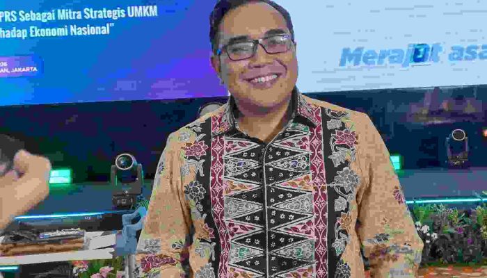 Teddy Alamsyah: Perhimpunan Bank Perekonomian Rakyat Indonesia (Perbarindo) Tegaskan Komitmen untuk Terus Mendukung Keberlanjutan Industri BPR/BPRS serta Memperkuat Posisinya sebagai Mitra Utama Pembiayaan Sektor Usaha Mikro, Kecil, dan Menengah (UMKM) di Indonesia. 